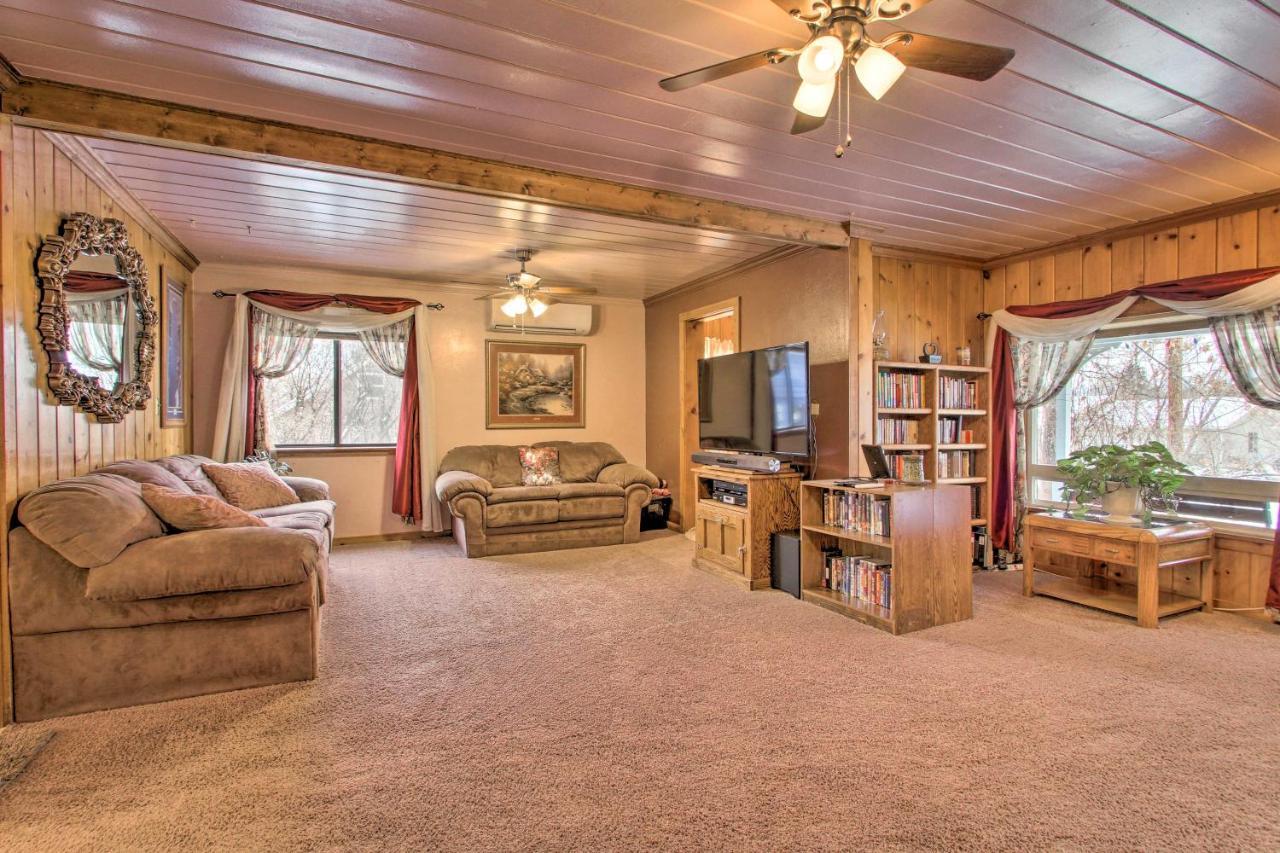 Cozy Home With Hot Tub Half Mi To Salmon River! Εξωτερικό φωτογραφία