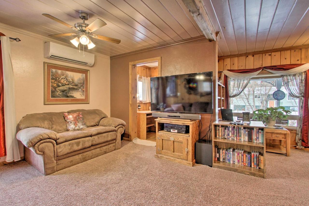 Cozy Home With Hot Tub Half Mi To Salmon River! Εξωτερικό φωτογραφία