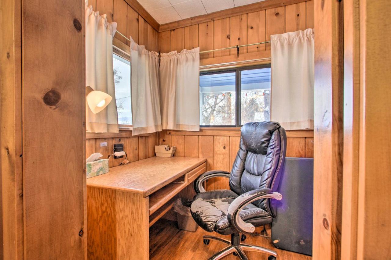 Cozy Home With Hot Tub Half Mi To Salmon River! Εξωτερικό φωτογραφία