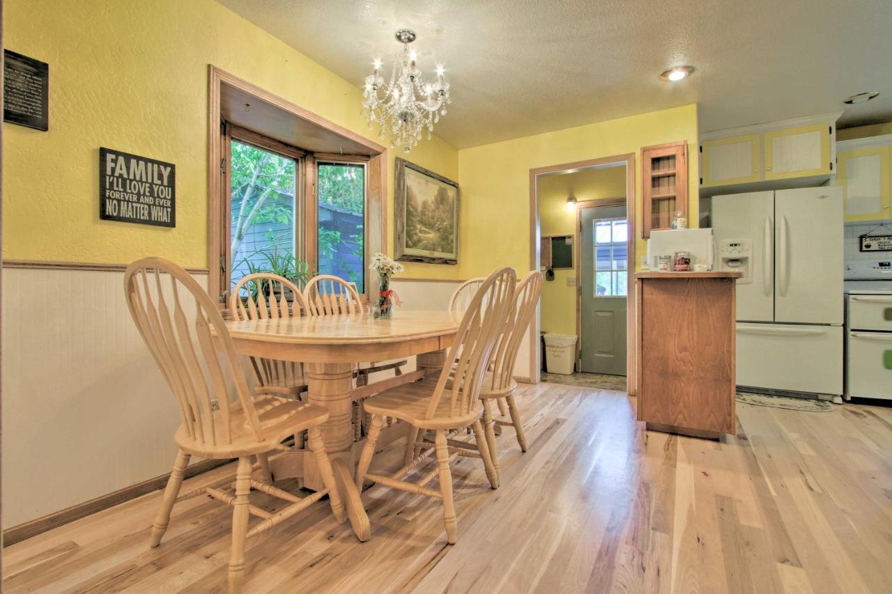 Cozy Home With Hot Tub Half Mi To Salmon River! Εξωτερικό φωτογραφία